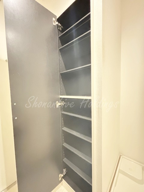 リブリ・笠間の玄関|★豊富な玄関収納★