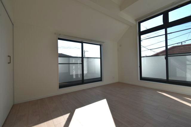 桜1丁目・中古戸建の洋室