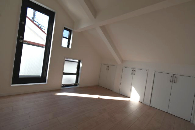 桜1丁目・中古戸建の洋室