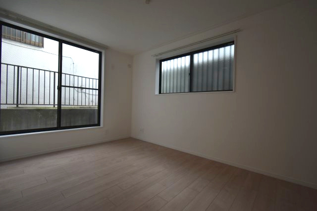 桜1丁目・中古戸建の洋室