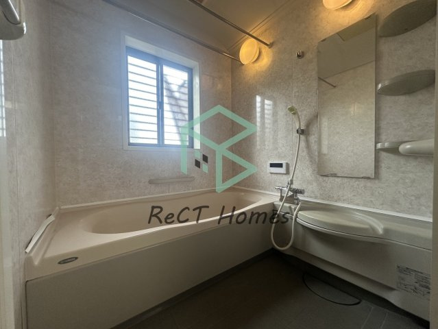 姫路市白浜町宇佐崎北１丁目の中古一戸建の浴室