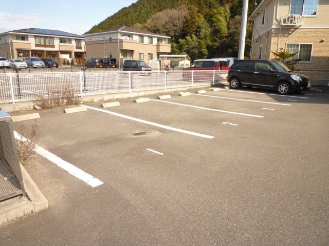 【駐車場】 | スカイガーデン