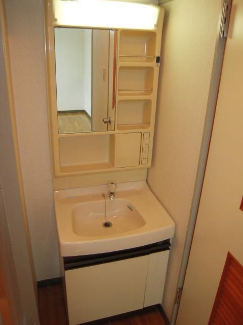 サンヒルズの洗面所