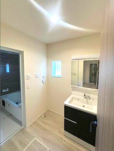 熊本市北区八景水谷３丁目の一戸建ての独立洗面台