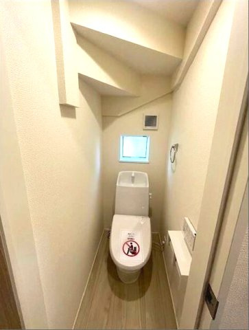 熊本市北区八景水谷３丁目の一戸建てのトイレ