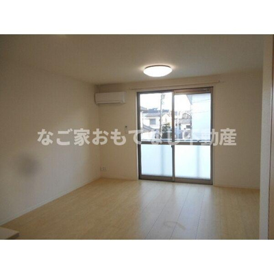 【居間・リビング】 | ヴィラ・ボヌール | ※写真は別号室