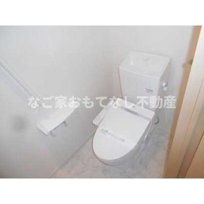 【トイレ】 | ヴィラ・ボヌール | ※写真は別号室