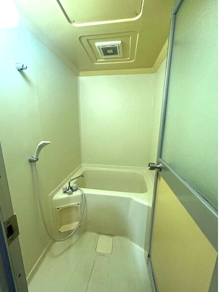 アイカピア植田の浴室