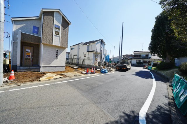 【横浜市瀬谷区北新30-6全22棟新築戸建て】★仲介手数料無料★（下瀬谷第二小学校・下瀬谷中学校）の前面道路含む現地写真