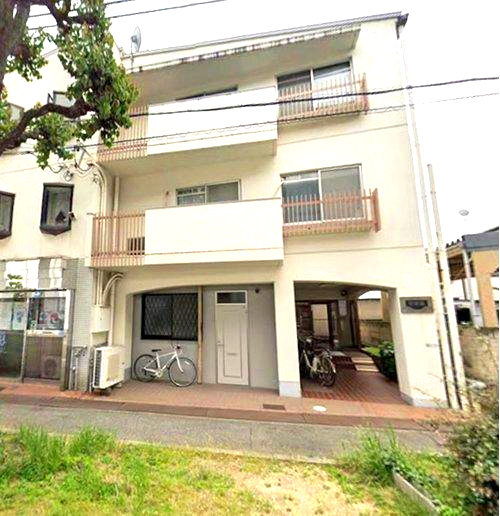 ライフコア甲東園のエントランス|共用部