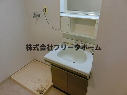 武蔵野市中町３丁目の賃貸マンションの洗面所