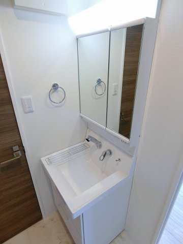 メゾンドフォーレの独立洗面台