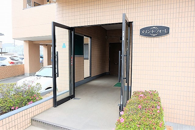 メゾンドフォーレのエントランス