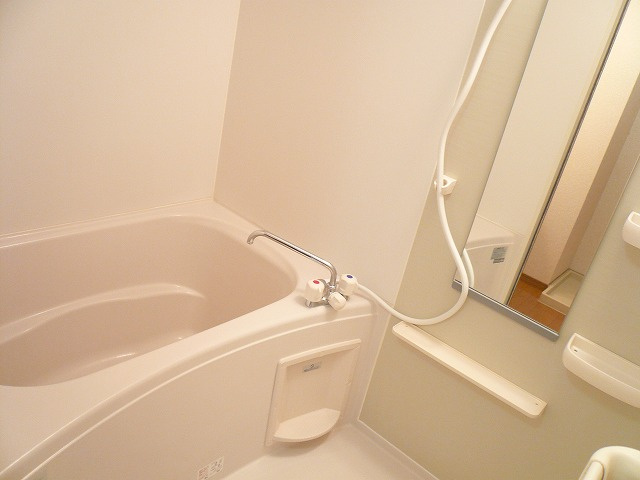 ヴェル　ドミール　Ａの浴室|バス