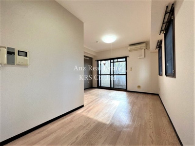 【洋室】 | プレステージ靭公園 | 全体を明るい色調でまとめあげています☆