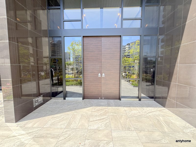 エスリードレジデンス大阪福島シティウエスト　仲介手数料無料のエントランス