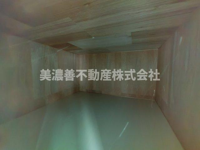 ６１７２４　安八郡神戸町落合中古戸建ての収納