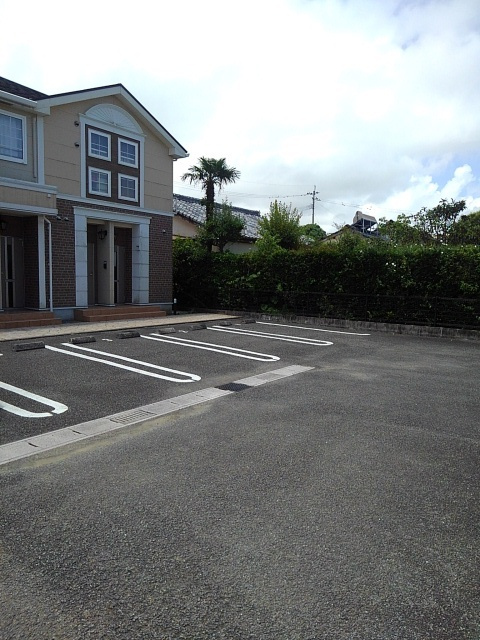 ソーレ　プリート　Ｓの駐車場|駐車場