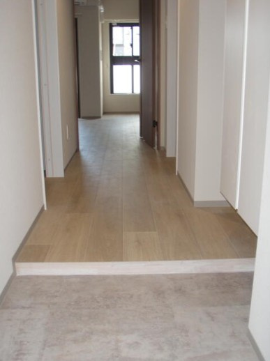 パラシオ西荻の玄関