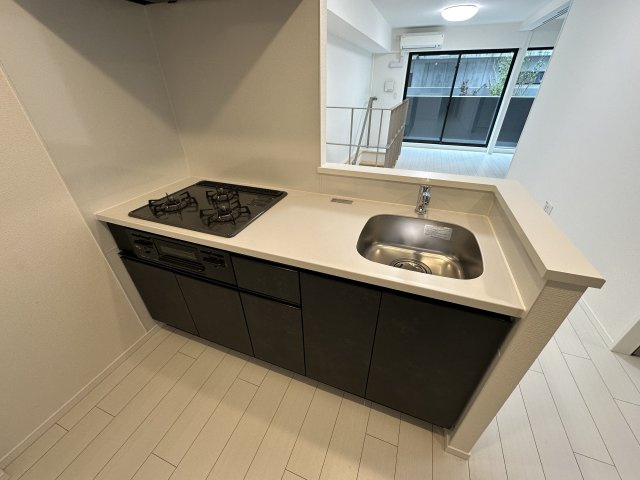 ＧＲＡＮ　ＰＡＳＥＯ三宿のキッチン|コンパクトなキッチンで掃除もラクラク