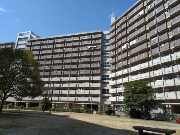武庫川樹のまち第一第一六号棟の外観