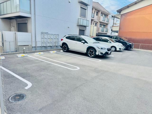 シャーメゾン　姫路Rの駐車場