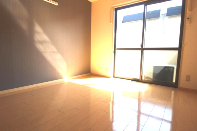 【寝室】 | 春紫苑