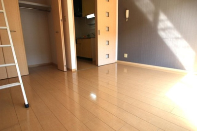 【居間・リビング】 | 春紫苑