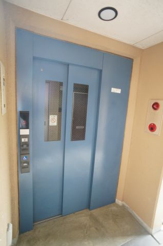 クレセール弐番館のその他共用部分|エレベーター付きのお部屋です
