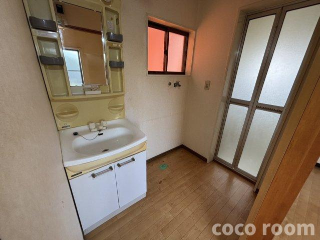 メゾンＦの洗面所