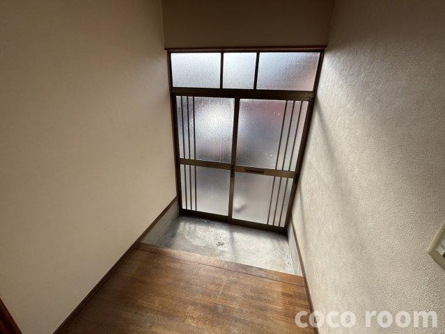 メゾンＦの玄関