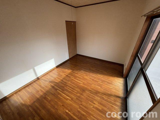 メゾンＦの洋室