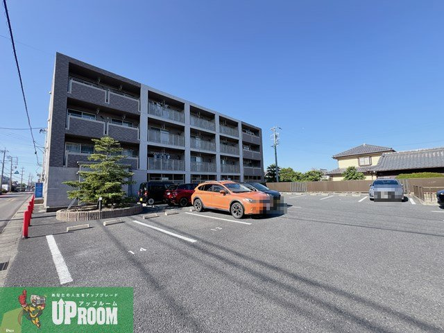 プリミエール斎藤の駐車場