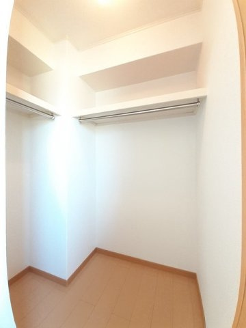 メイプルビュ－・プラッツＢの収納