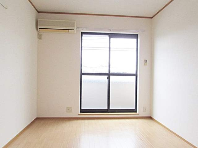 カサベルデ仁川の寝室|使い勝手のいい寝室です