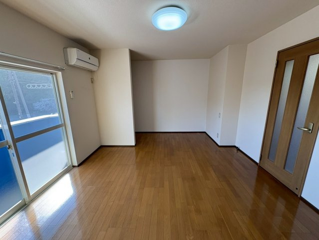 【洋室】 | フォーレストⅠ