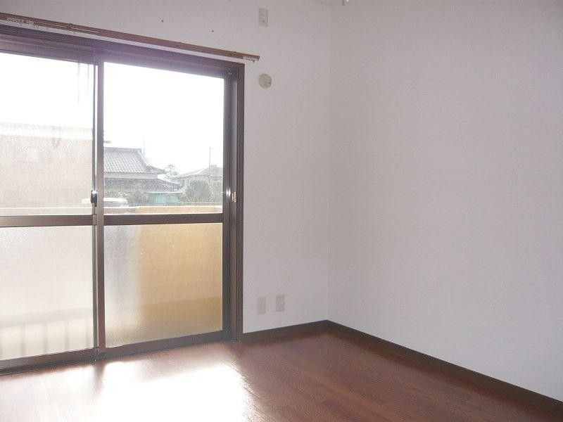 ナウ宮島の居間・リビング