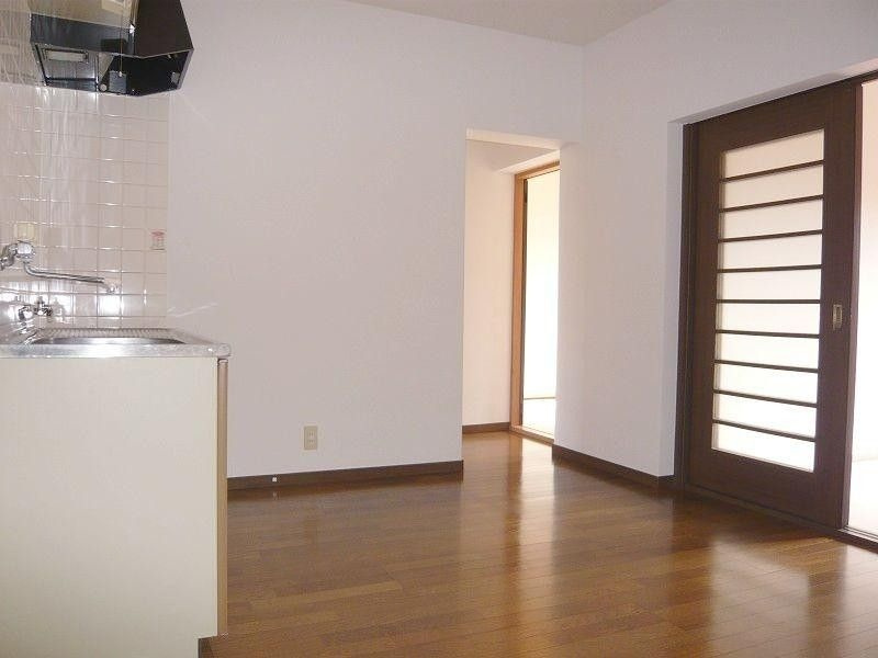 ナウ宮島の居間・リビング