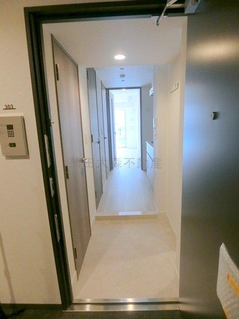 スタイリオ蒲田WESTの玄関