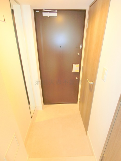 スタイリオ蒲田WESTの玄関