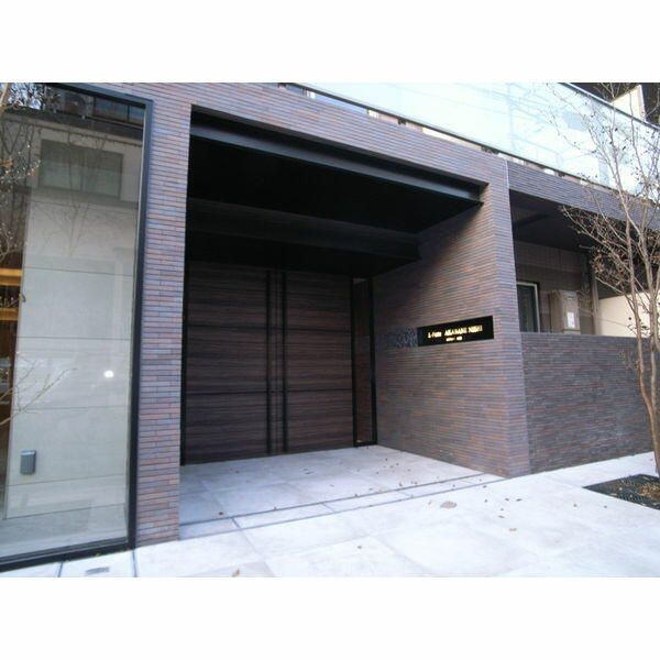 エルフォルテ赤羽西のエントランス