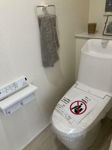 合志市須屋の一戸建てのトイレ