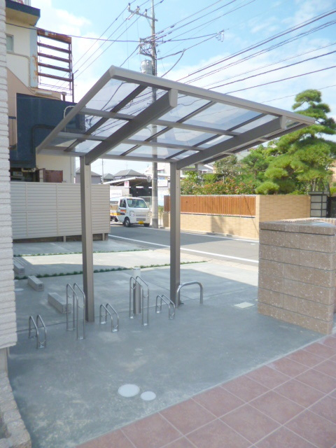 Maison des amisのその他共用部分|★屋根付きの駐輪場★
