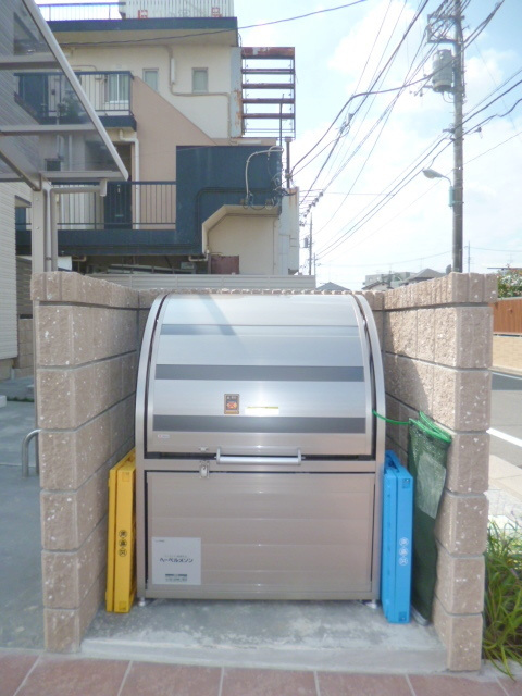 Maison des amisのその他共用部分|★入居者専用ゴミストッカー★