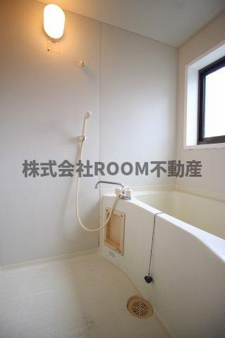 プライマリーハイツの浴室|落ち着いた空間のお風呂です