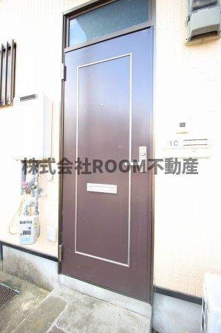 プライマリーハイツの玄関|落ち着いた玄関です