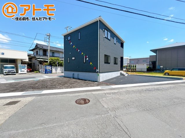 【駐車場】 | 沼津市西間門第9　新築戸建　全1棟 | ゆったりスペースで、駐車も楽ちん♪