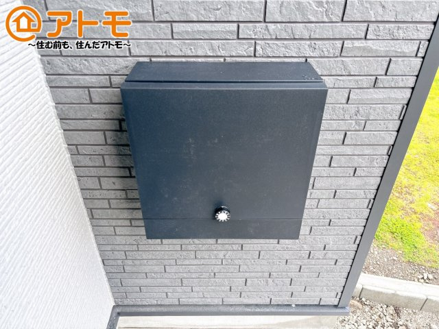 【設備】 | 沼津市西間門第9　新築戸建　全1棟 | 不在時でも安心な宅配ボックス♪