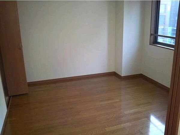 ピースフルコート菊川の寝室