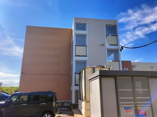 レオパレス牛島本町の外観